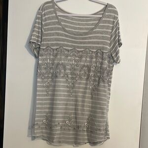 Maurice’s XL shirt with tulle